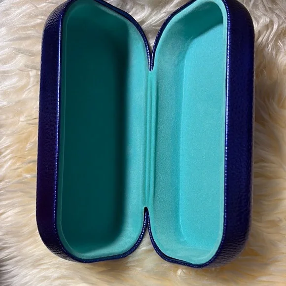 Kurt Geiger Metallic Blue Glasses Case NWOT - Picture 5 of 9